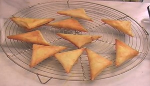 Lire la suite à propos de l’article Briouates sucrées au fromage et au miel