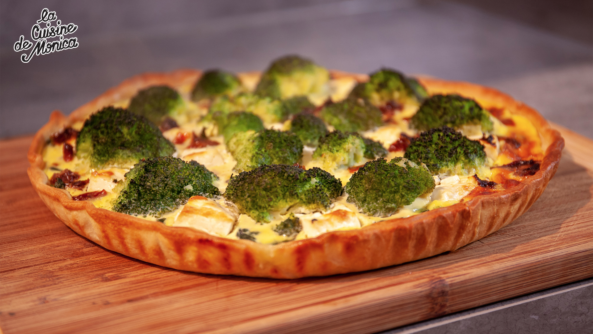 Lire la suite à propos de l’article Quiche brocolis, épinards, feta et tomates séchées